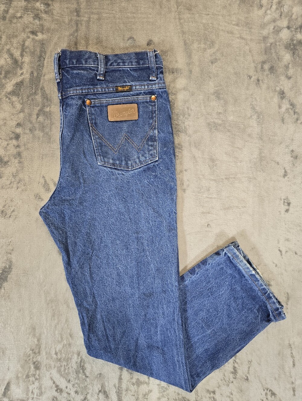 Wrangler Vintage Style Cowboy Cut Blue Denim Jeans Size 34x32